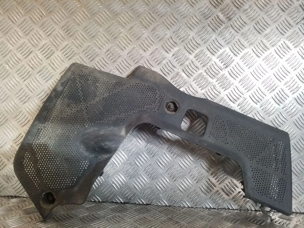 Engine cover (trim) – Volkswagen Golf IV (1998-2005)
