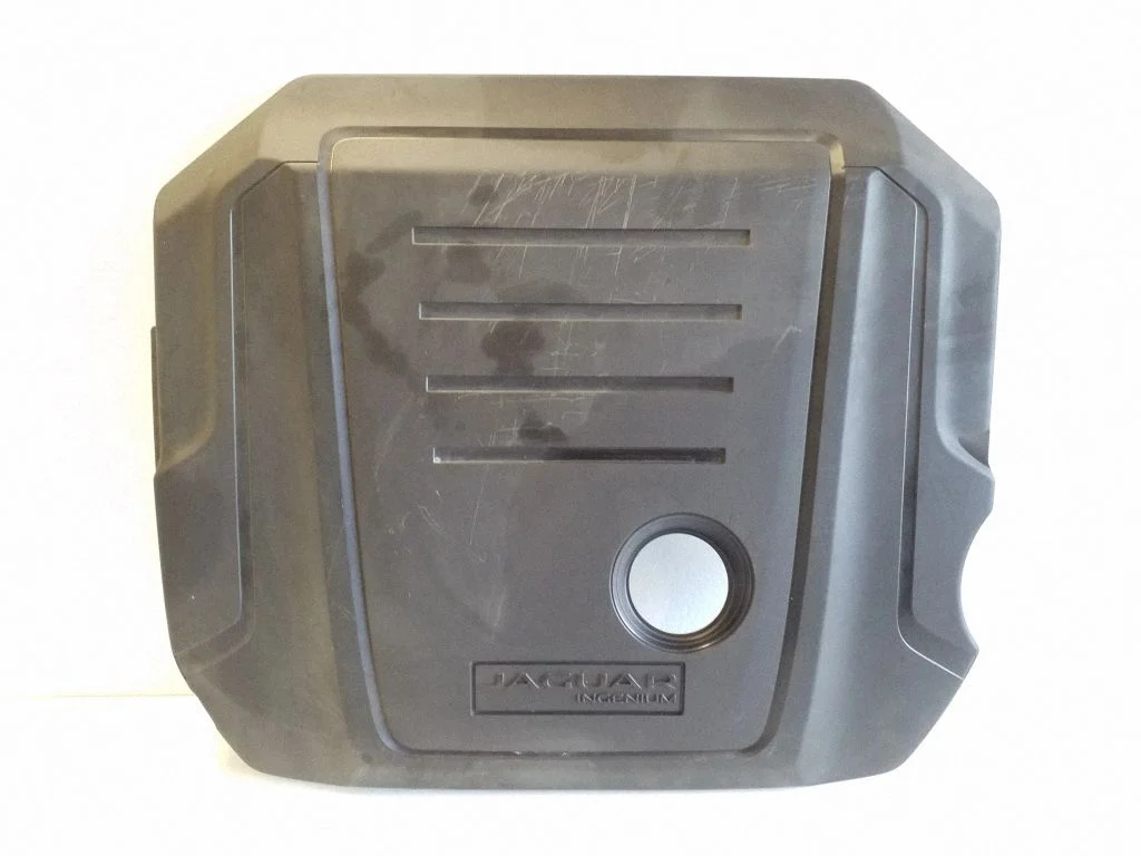 Engine cover (trim) GX736A949A