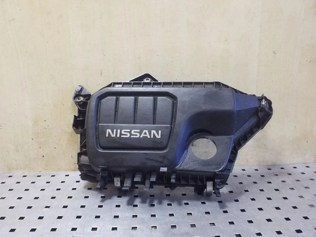 Engine cover (trim)