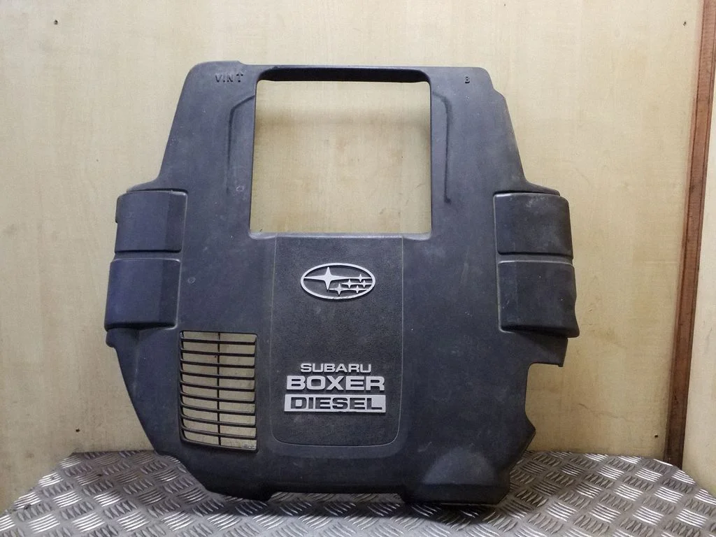 Engine cover (trim) – Subaru Outback (2009-2014)