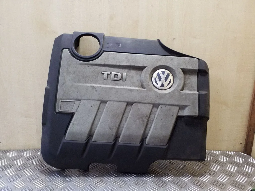 Engine cover (trim) – Volkswagen Tiguan (2007-2016)