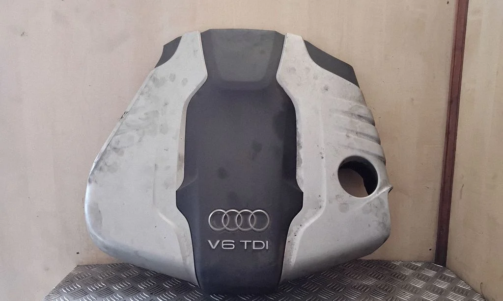 Engine cover (trim) 4HO103925A – Audi A8 S8 D4 4H (2010-2016)