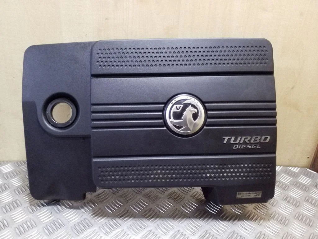 Engine cover (trim) 15267367