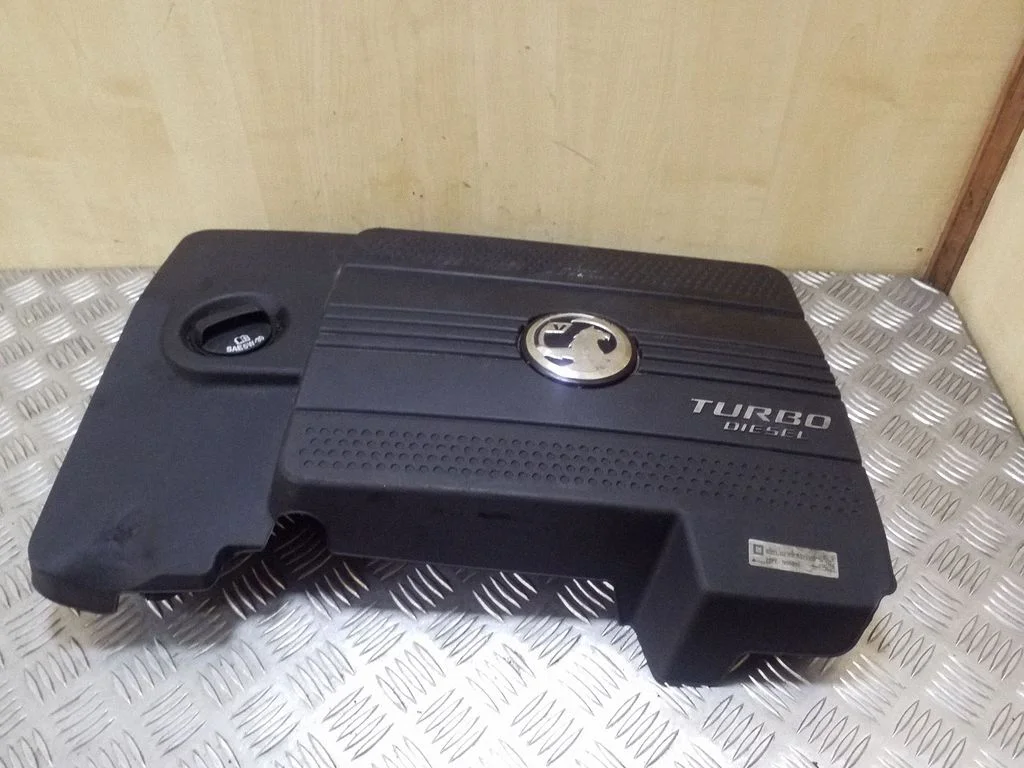 Engine cover (trim) 25184813