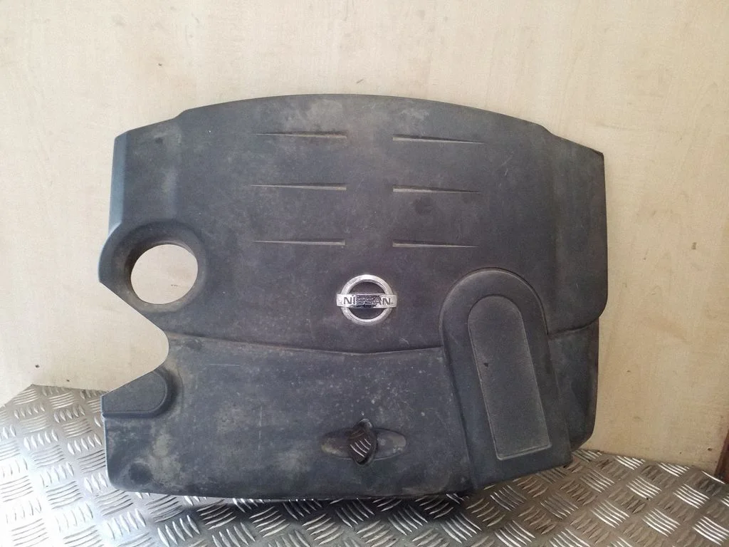 Dzinēja pārsegs (apdare) 8200252409