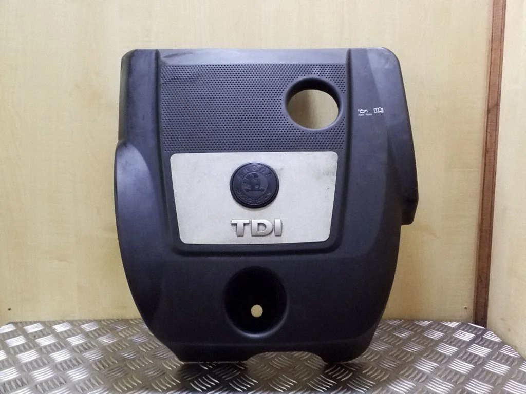 Engine cover (trim) 038103925GB