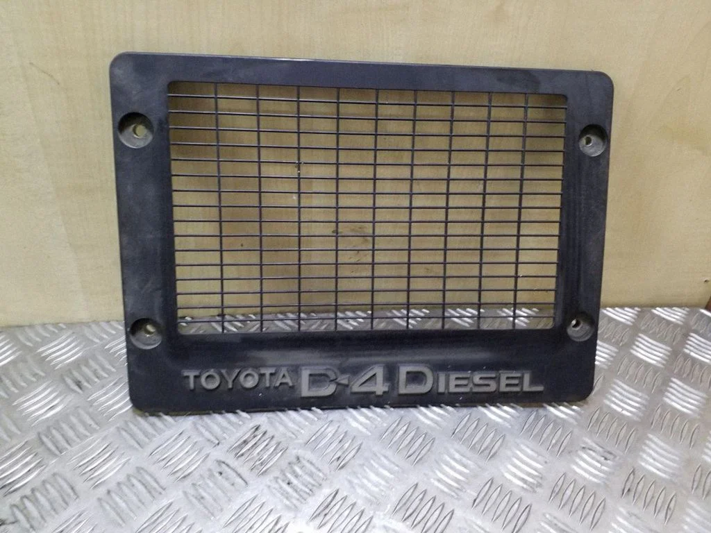 Dzinēja pārsegs (apdare) – Toyota RAV 4 (XA20) (2000-2005)
