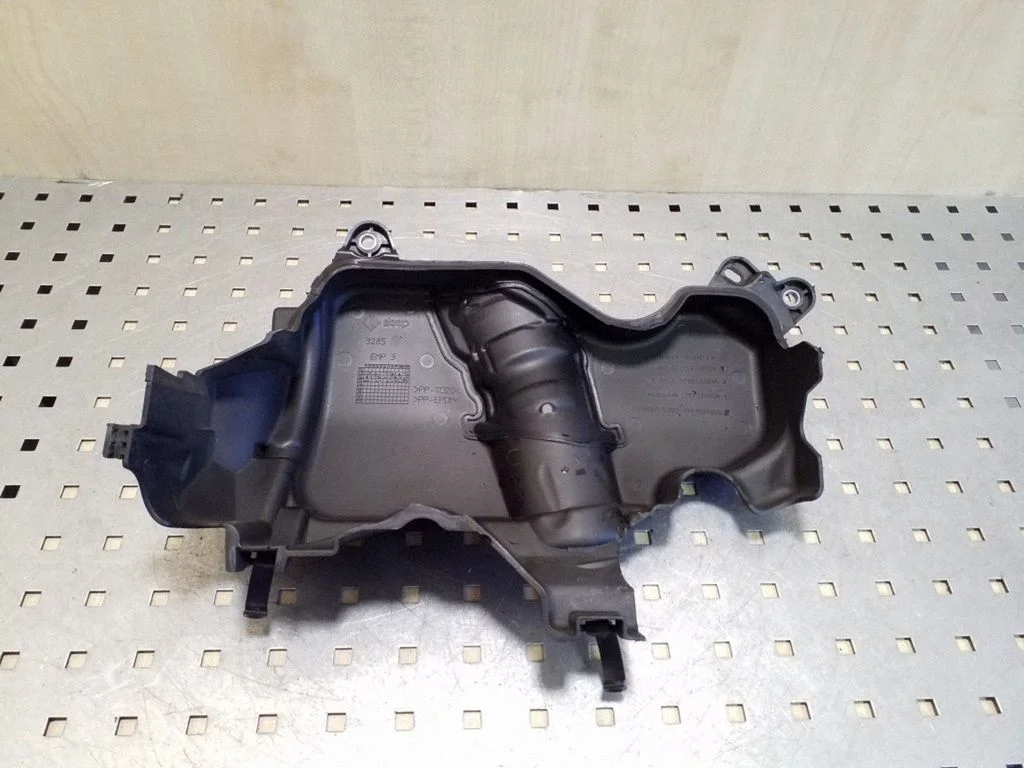 Engine cover (trim) 175B10994R