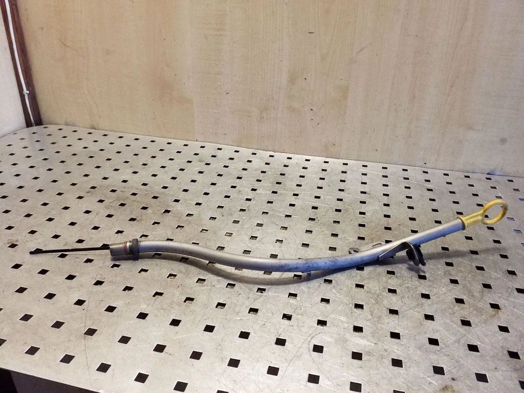 Oil level dip stick