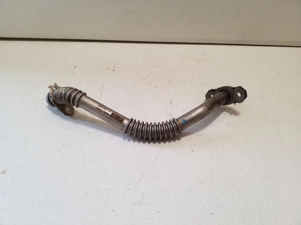 Turbo turbocharger oiling pipe/hose JB3Q6K677FA