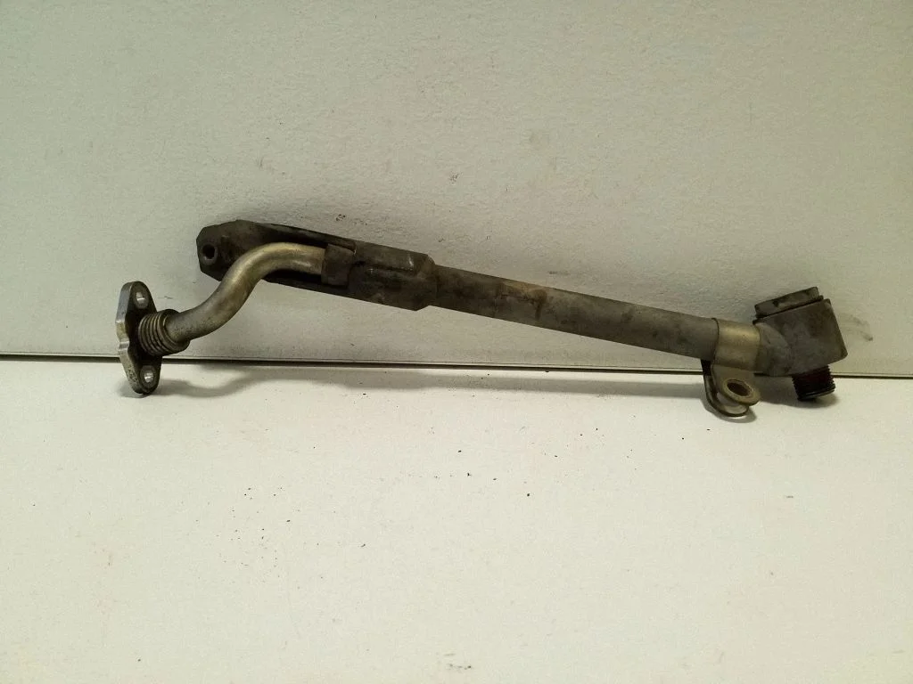 Turbo turbocharger oiling pipe/hose 03L145535A