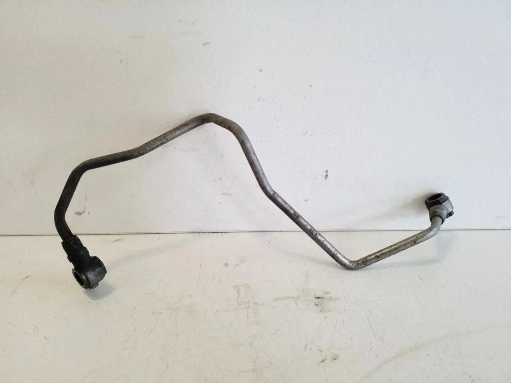 Przewody/węże olejowe turbo 9806878180B