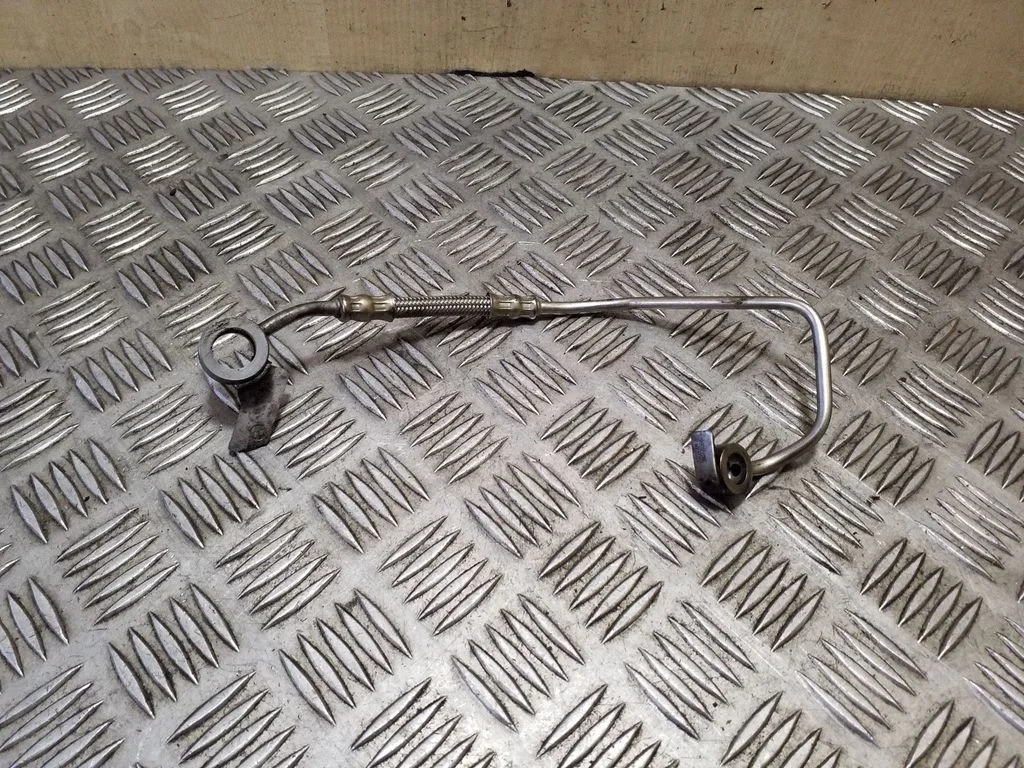 Turbo turbocharger oiling pipe/hose 9807703680