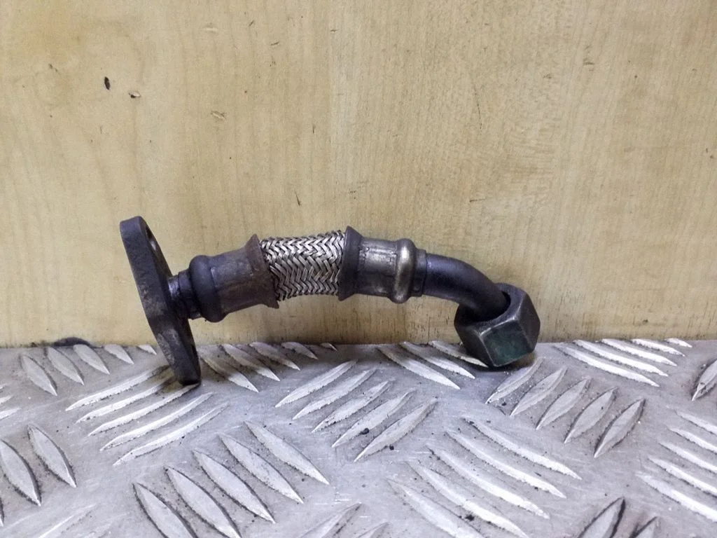 Turbīnas eļļošanas caurulīte(-s)/šļūtene(-s) 038145736