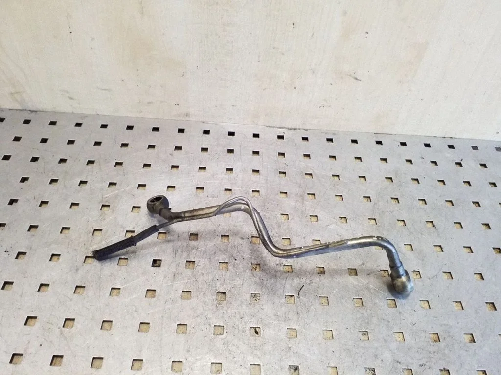 Turbo turbocharger oiling pipe/hose – Toyota Avensis T270 (2009-2012)