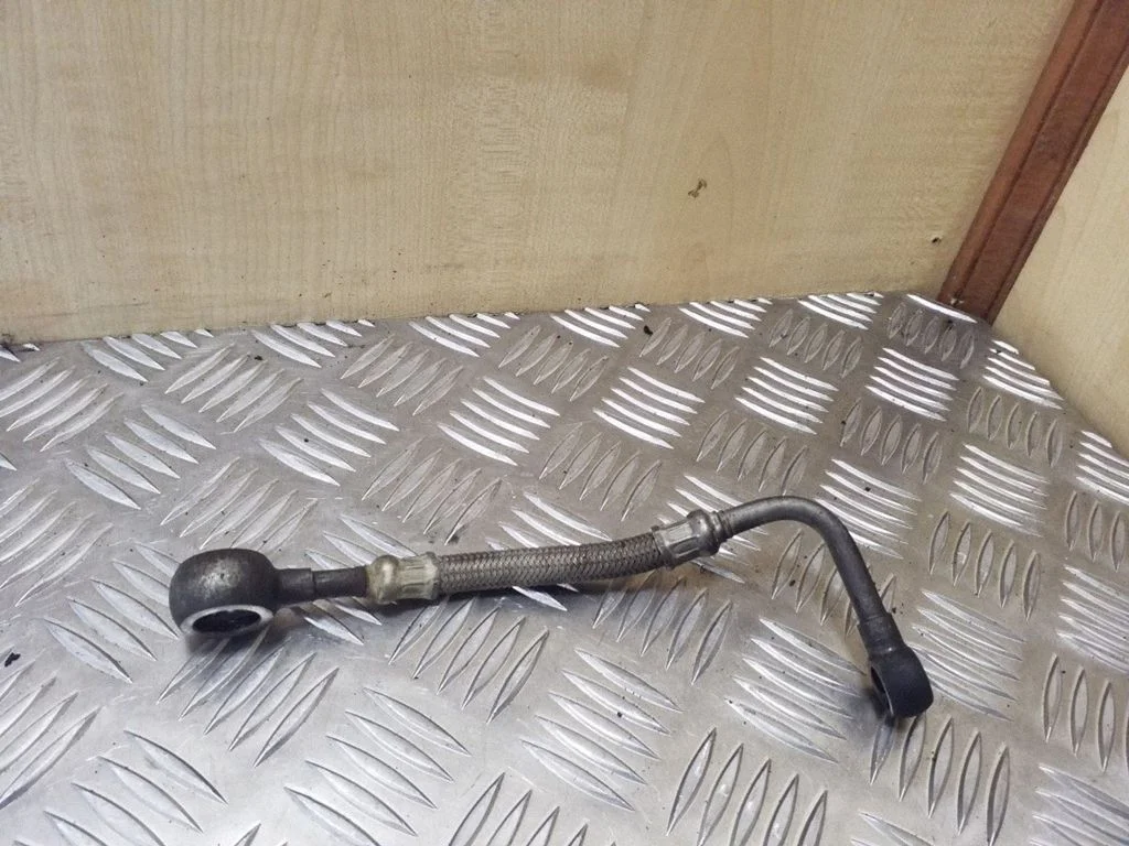 Turbo turbocharger oiling pipe/hose – Volvo V50 (2008-2012)