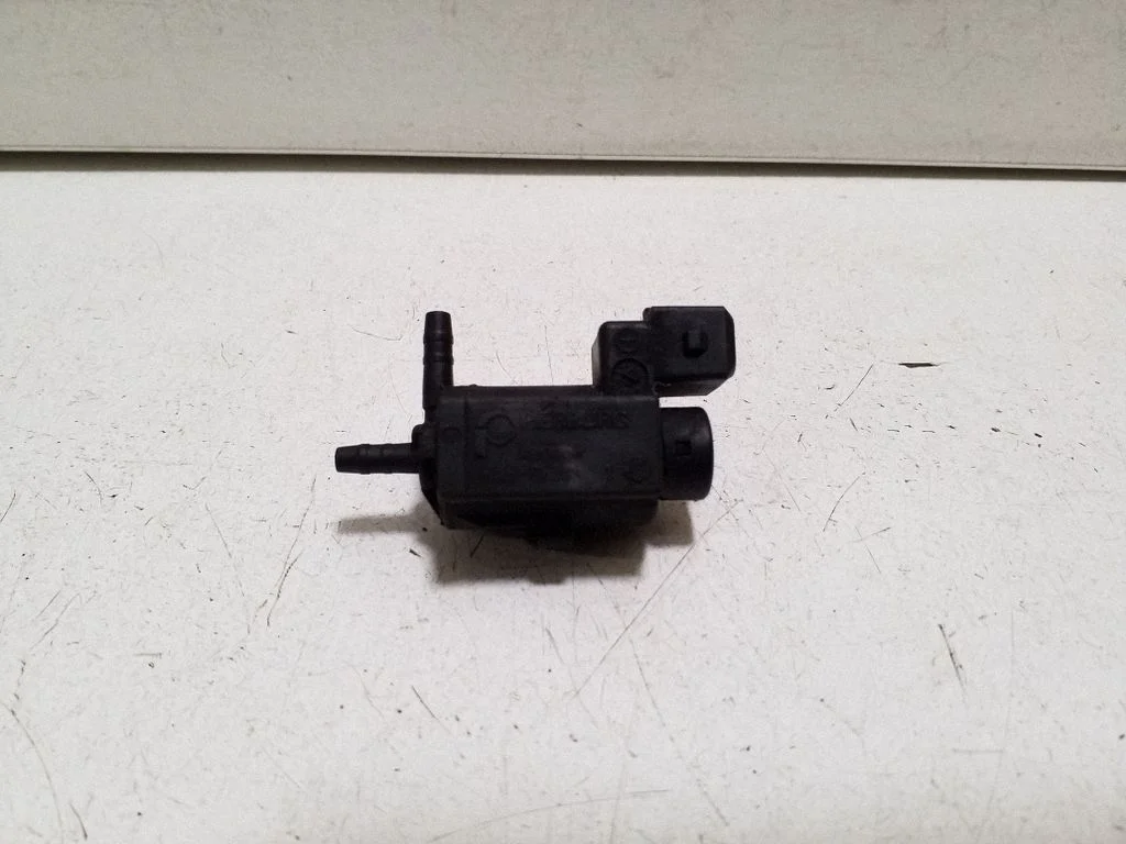 Turbo solenoid valve 30611668