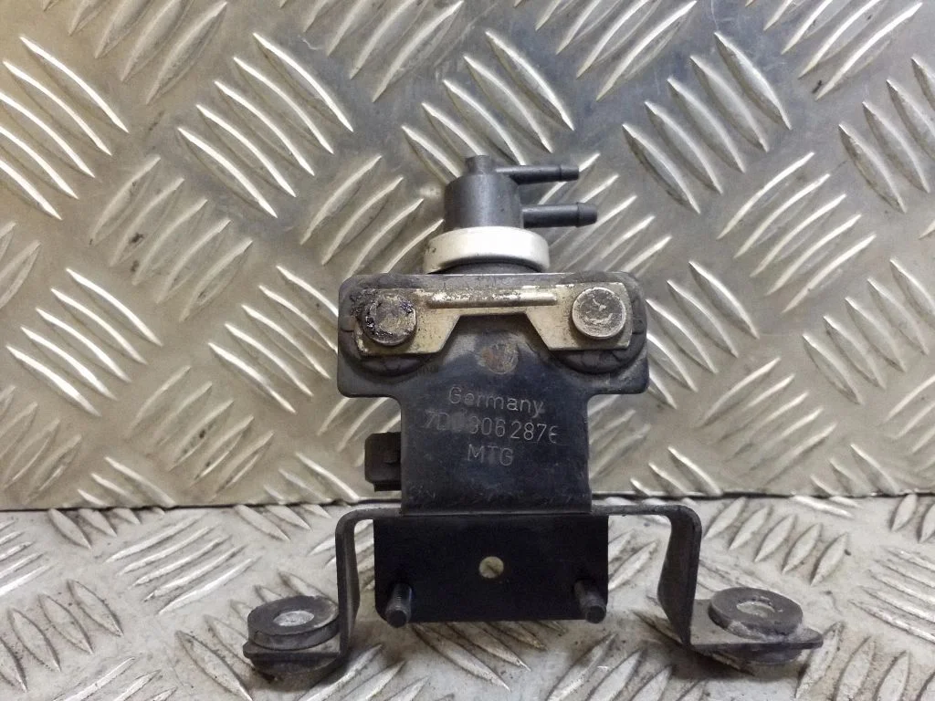 Turbo solenoid valve 7D0906287E