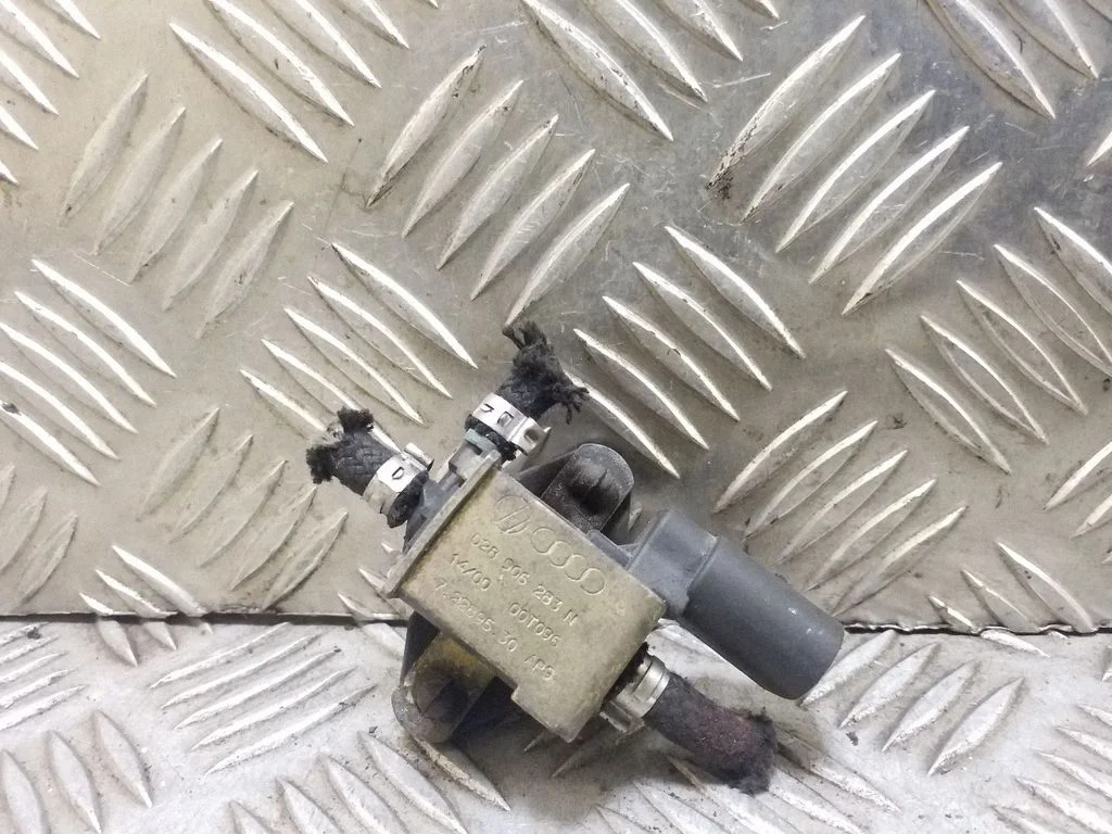 Zawór elektromagnetyczny turbo 028906283N