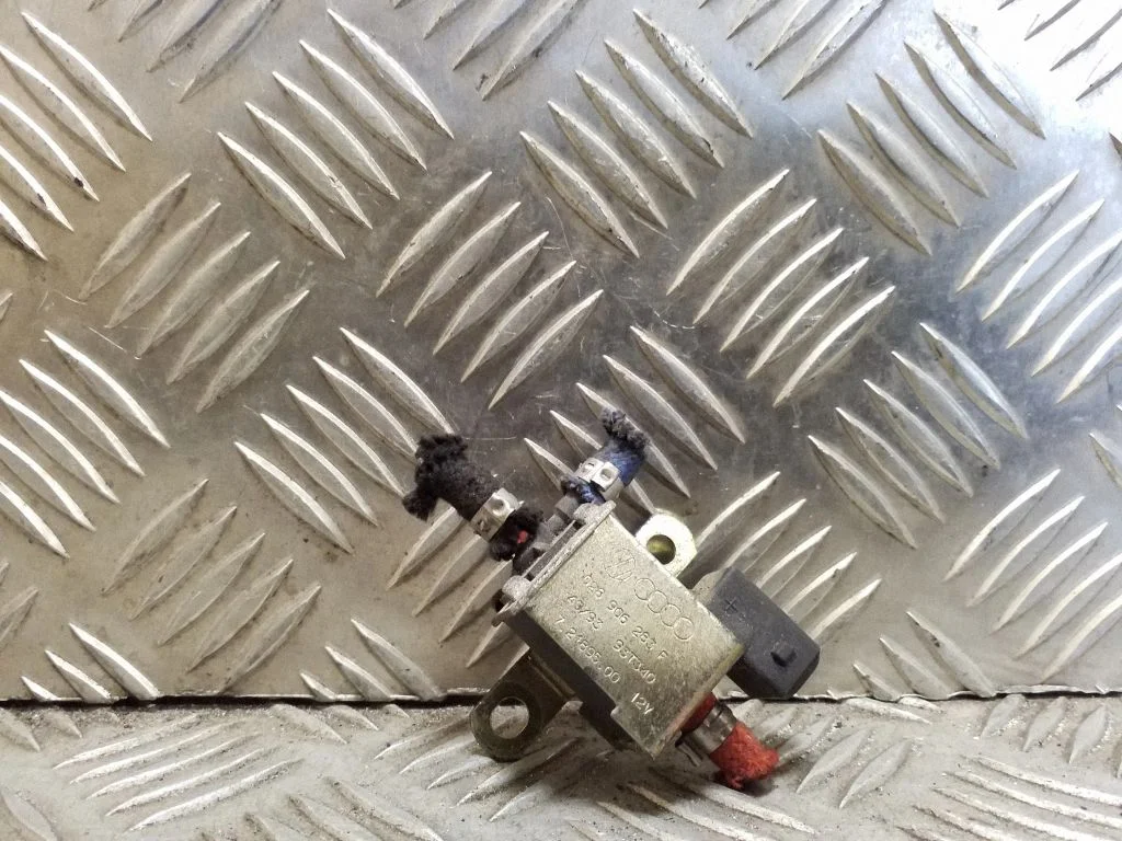 Solenoidklapp 028906283F