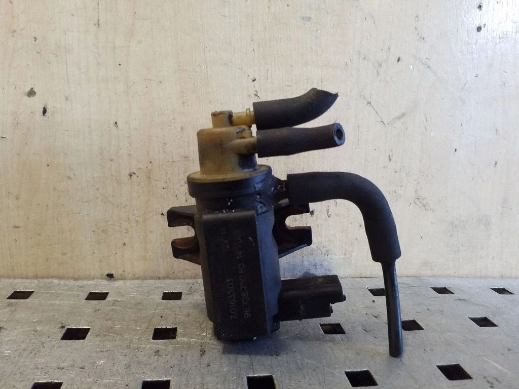 Zawór elektromagnetyczny turbo 9672875080