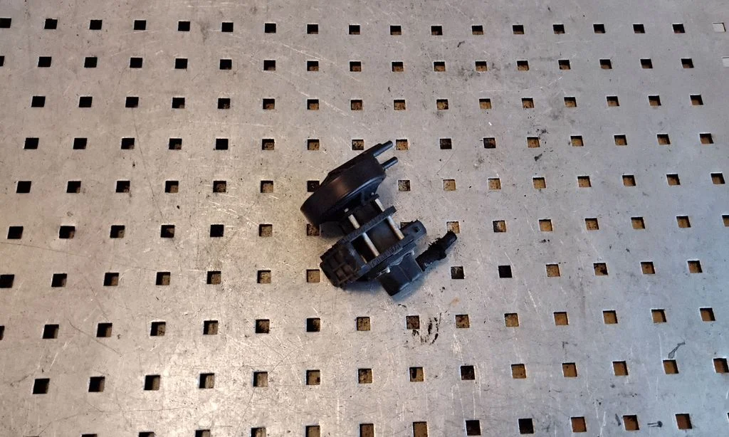 Solenoidklapp 357906283