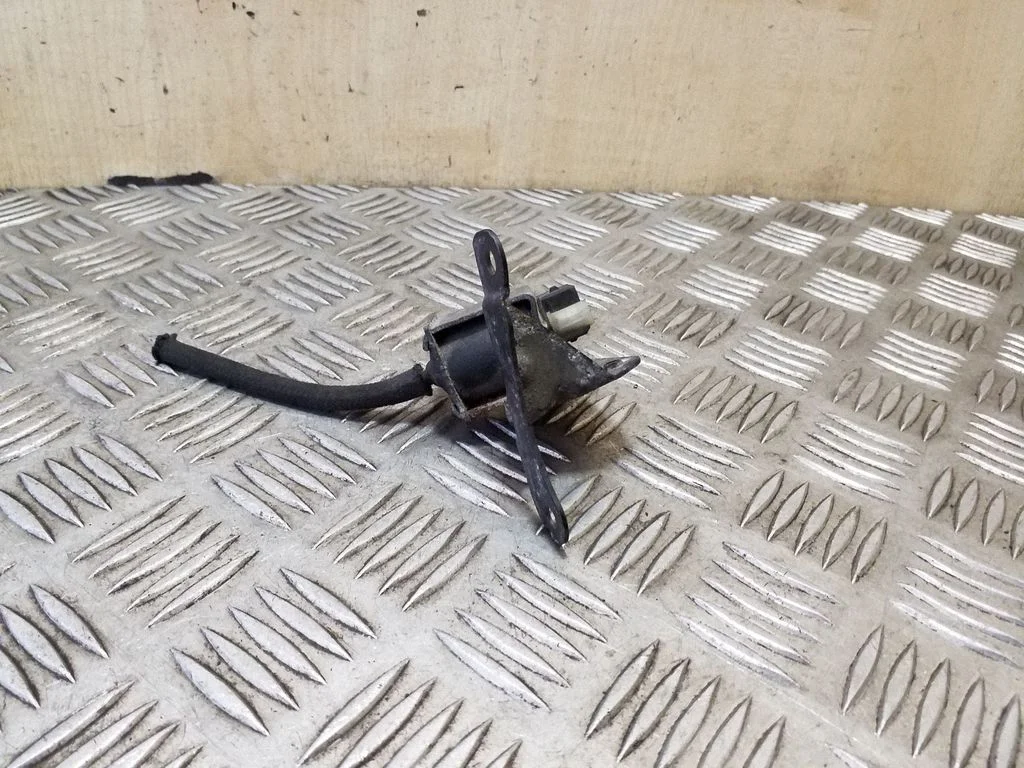 Turbo solenoid valve 026906283H