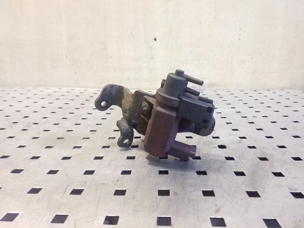 Solenoidklapp 6G9Q9E882CA