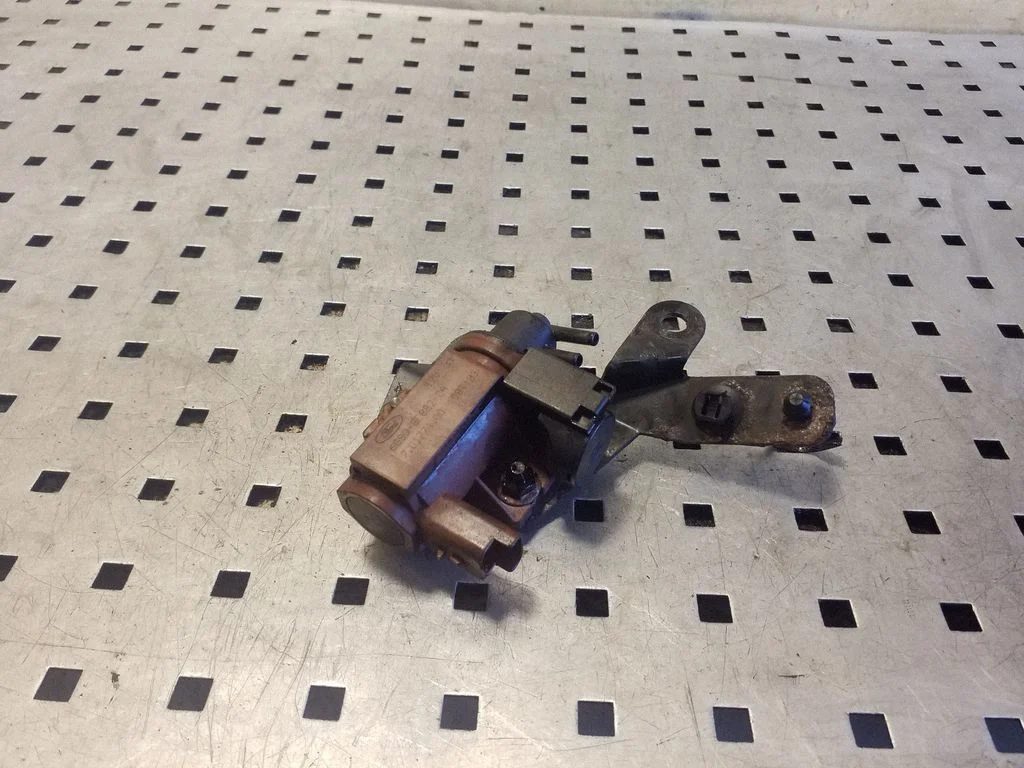Solenoidklapp 6G9Q9E882CA