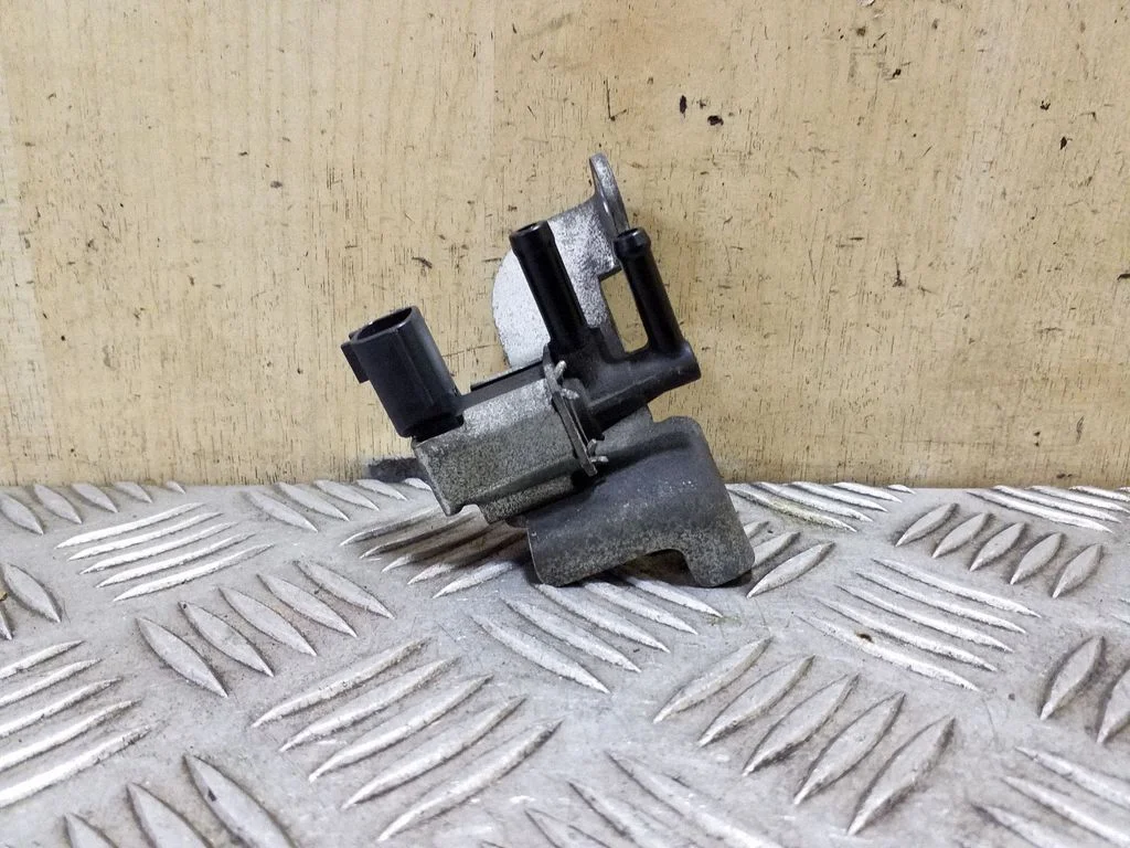 Turbo solenoid valve K5T48583