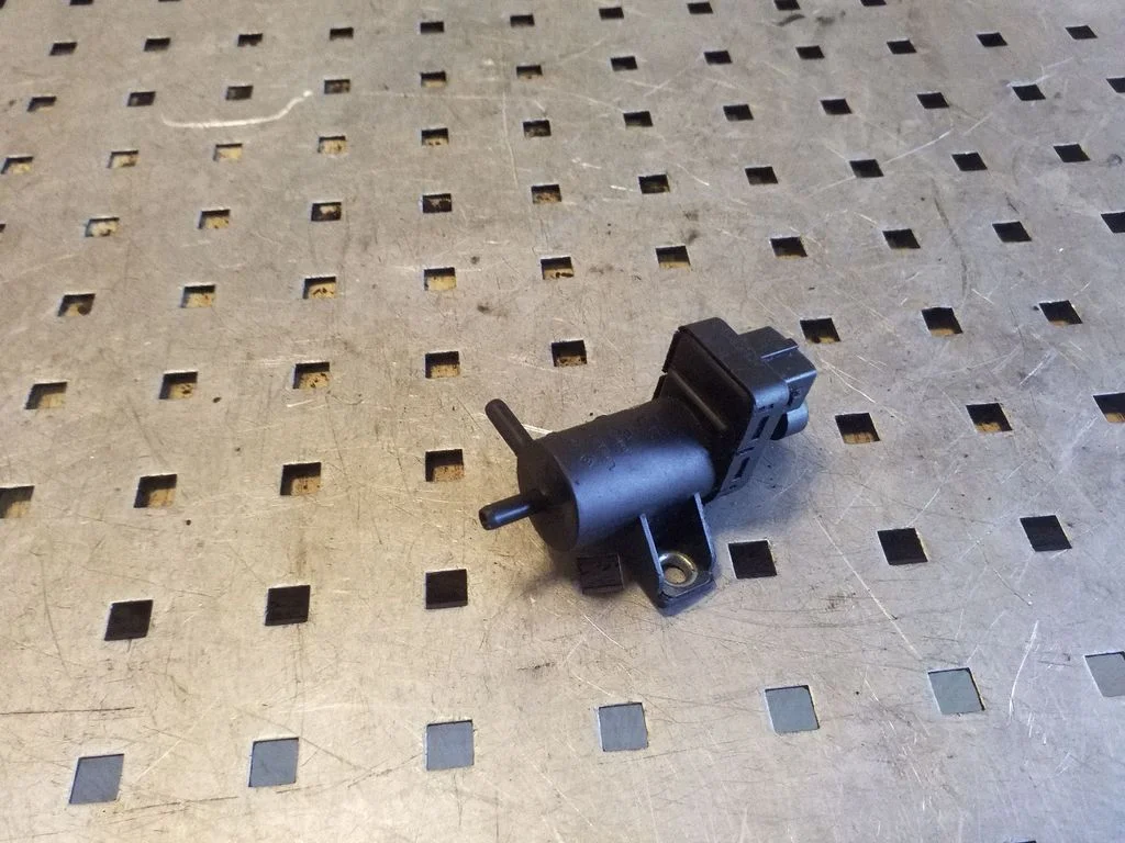 Turbo solenoid valve 8200762597