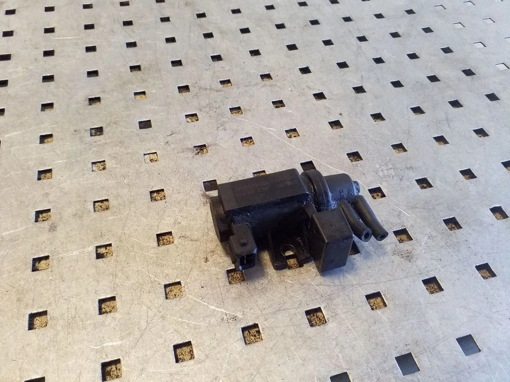 Turbo solenoid valve 7796634