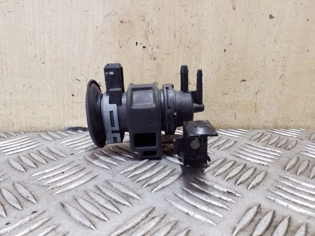 Turbo solenoid valve 8200575400