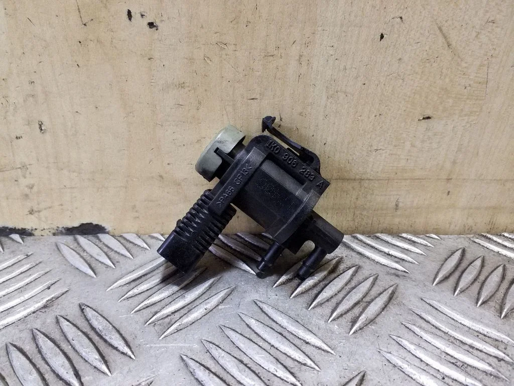 Turbo solenoid valve 1K0906283A