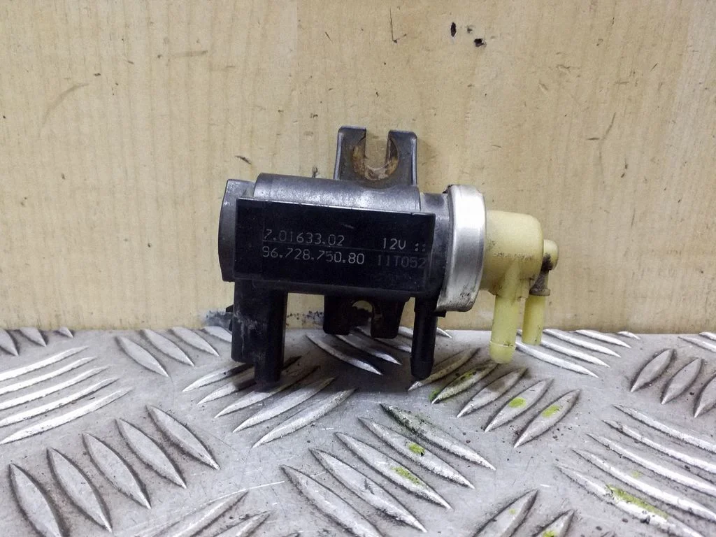 Zawór elektromagnetyczny turbo 70163302