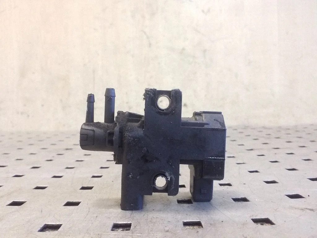 Turbo solenoid valve 25183170