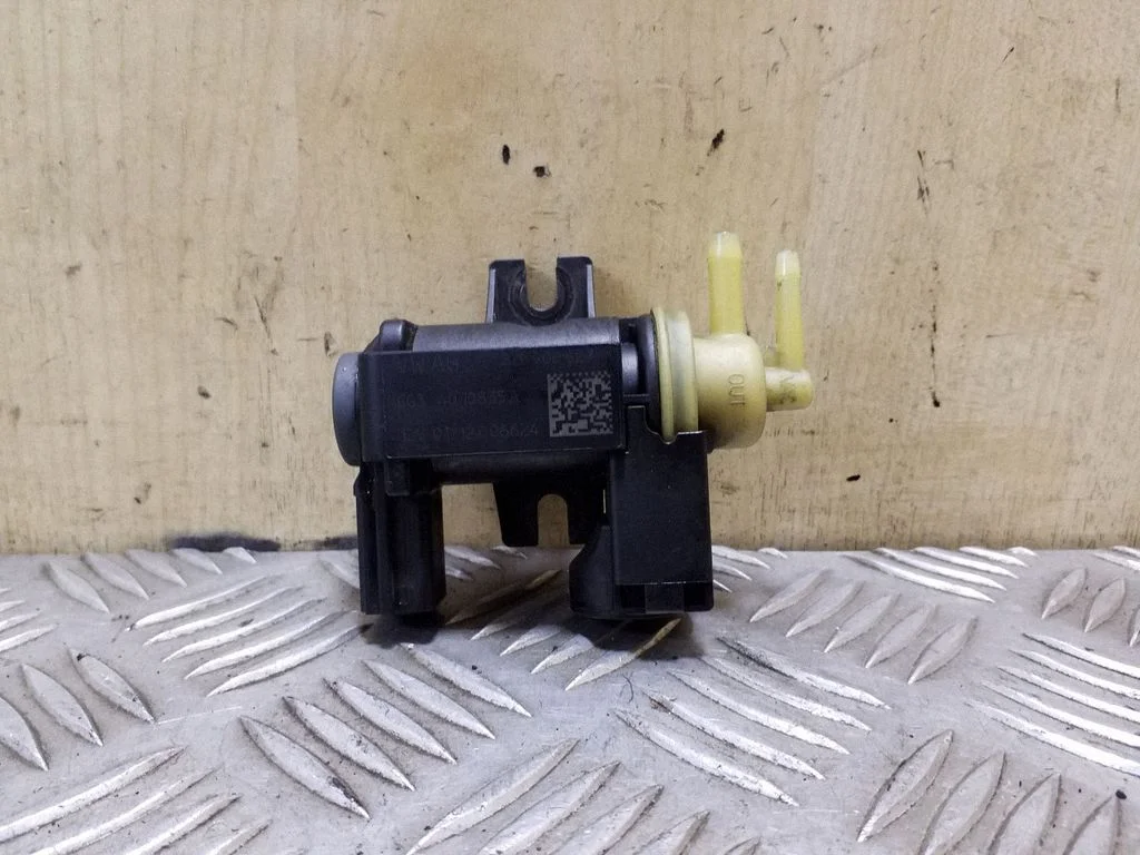 Turbo solenoid valve 8K0906627