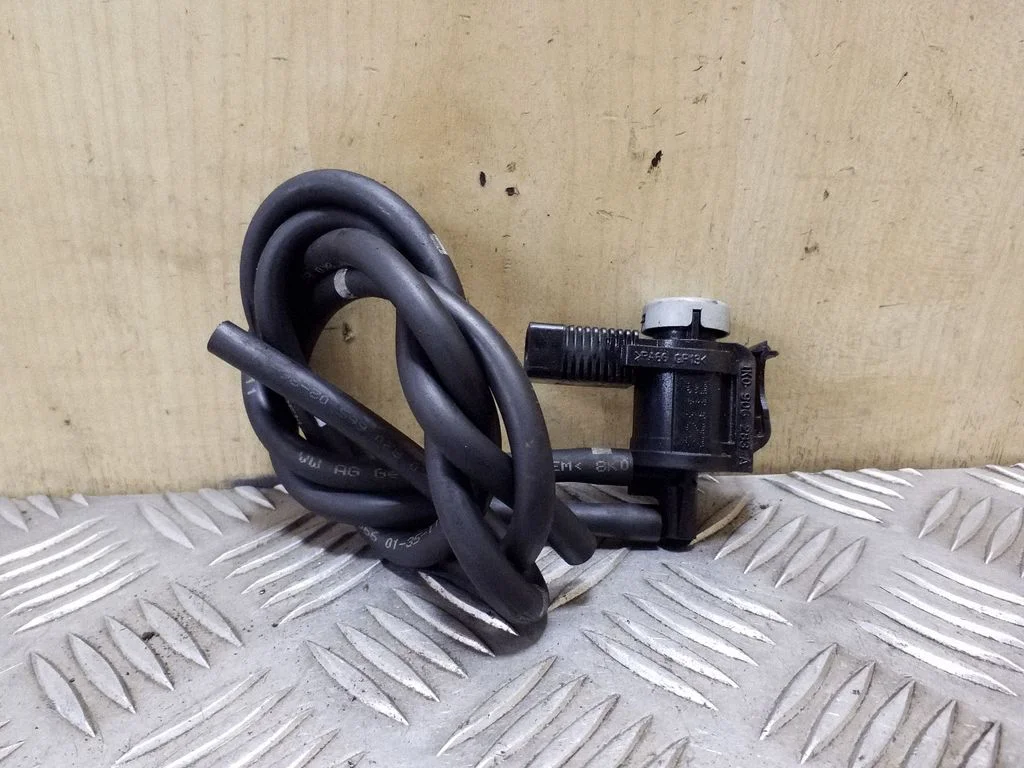 Zawór elektromagnetyczny turbo 1K0906283A