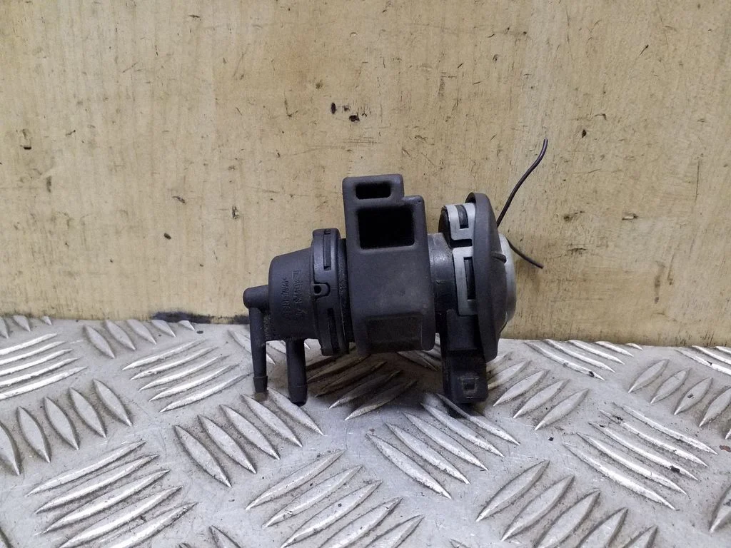 Solenoidklapp – Nissan Qashqai+2 (2008-2010)