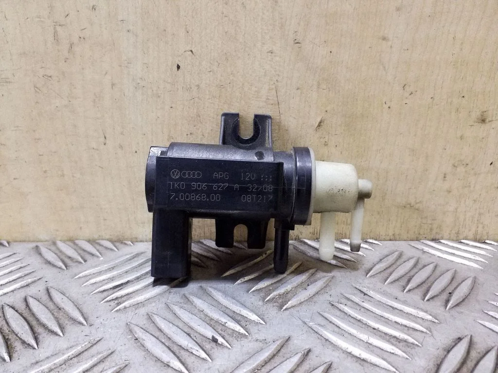 Zawór elektromagnetyczny turbo 1K0906627A