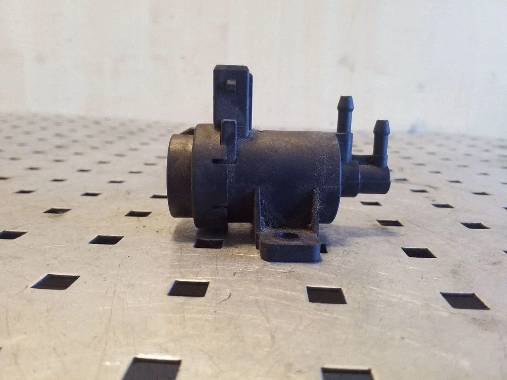 Turbo solenoid valve 7700113071