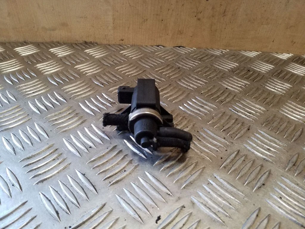 Solenoidklapp 1H0906627