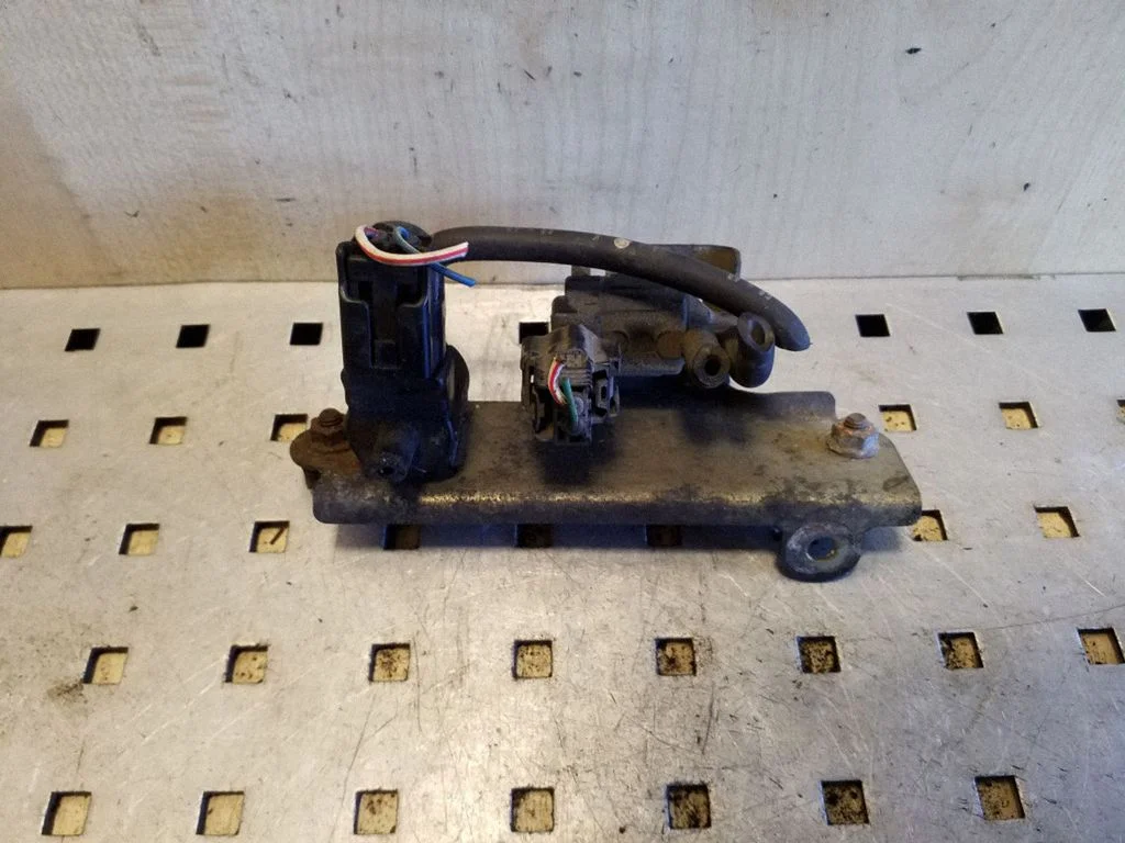 Zawór elektromagnetyczny turbo K5T44090