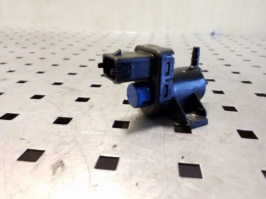 Turbo solenoid valve 25183381