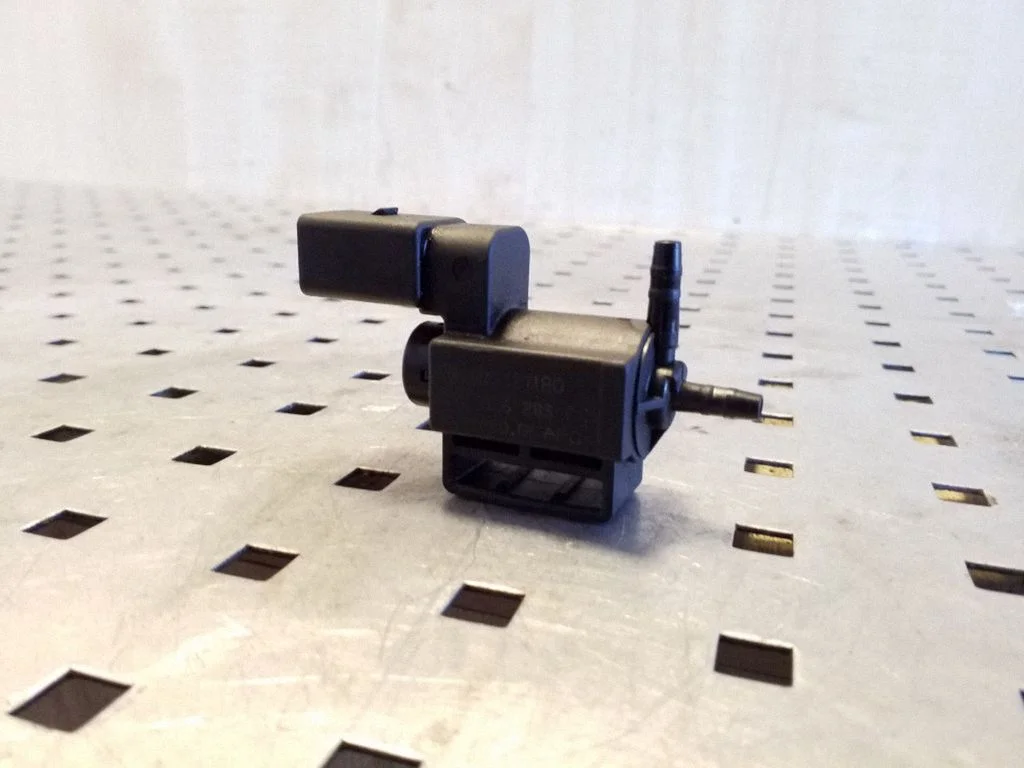 Turbo solenoid valve 06H906517B