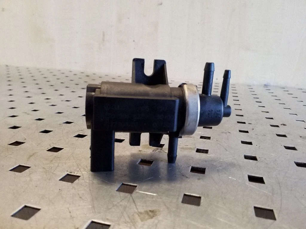 Turbo solenoid valve 1J0906627