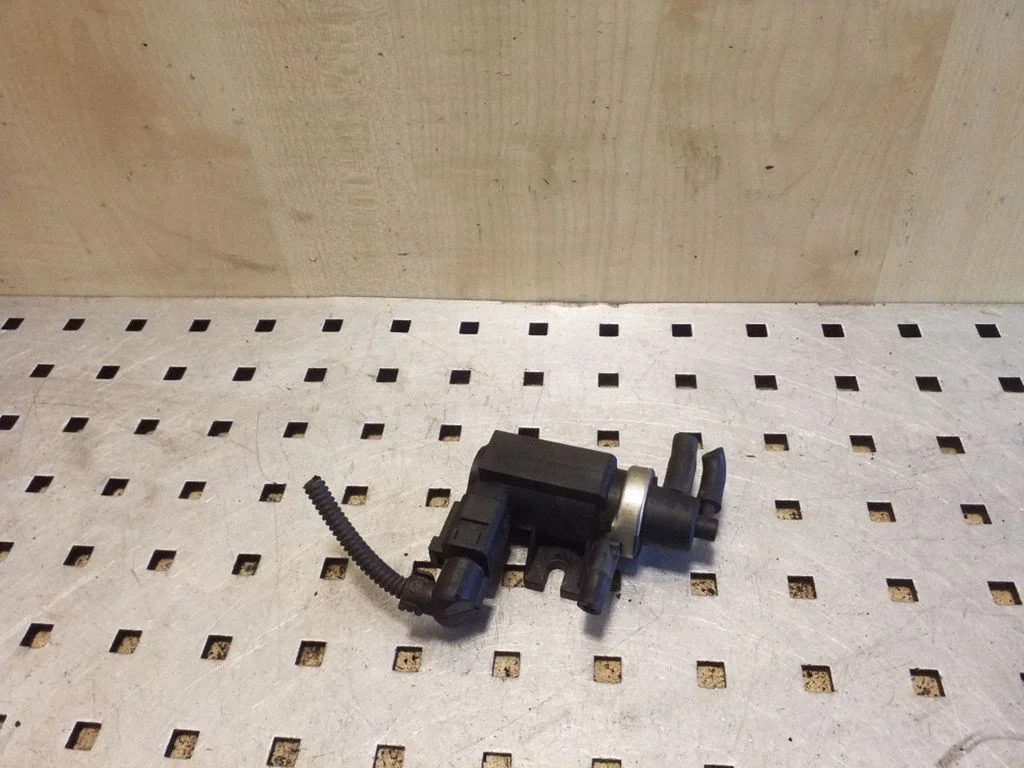 Solenoidklapp – Skoda Fabia Mk1 (6Y) (1999-2007)