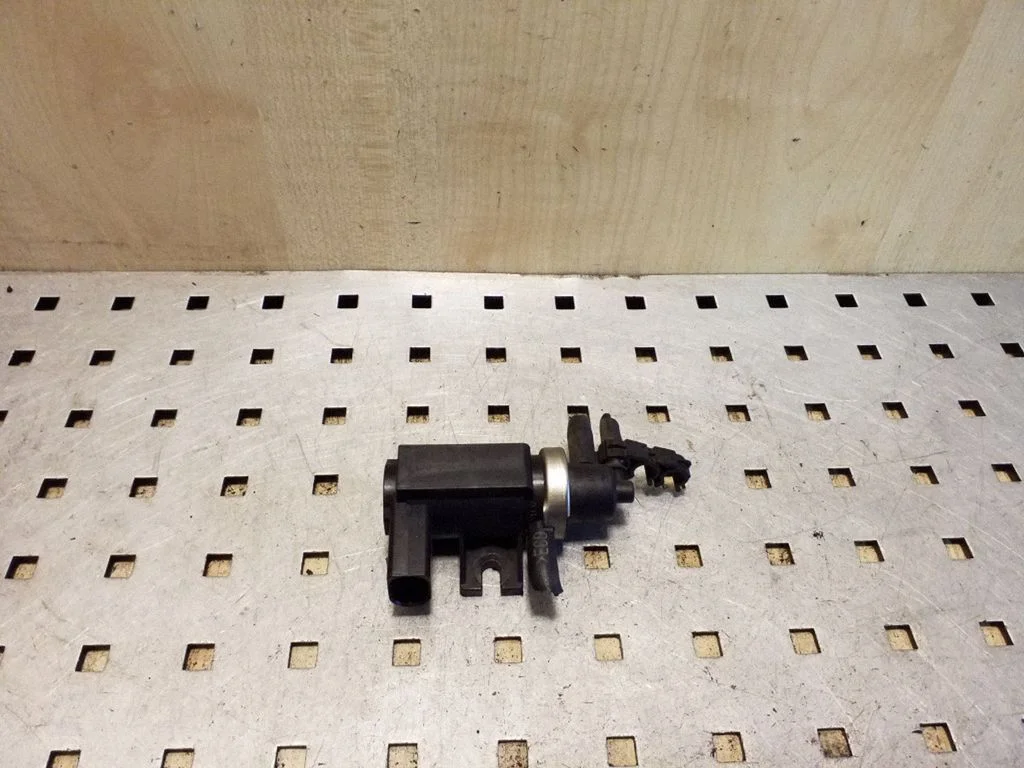 Turbo solenoid valve 1J0906627