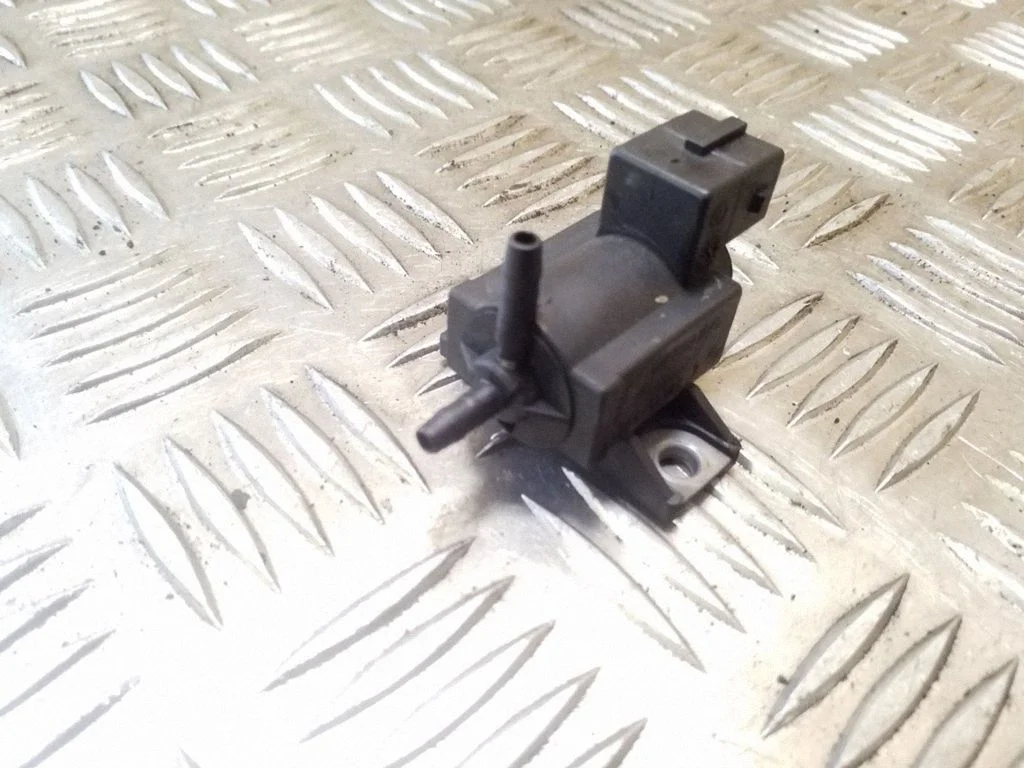 Turbo solenoid valve 258600R010