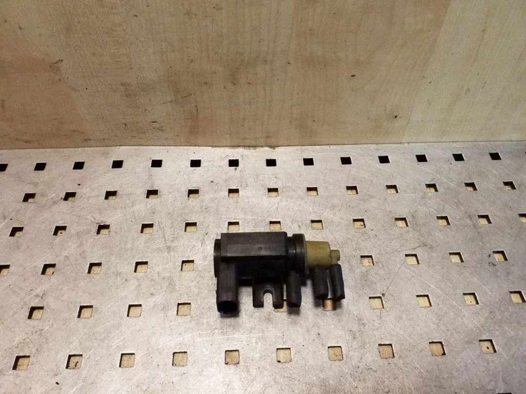 Solenoidklapp – Skoda Fabia Mk2 (5J) (2007-2014)